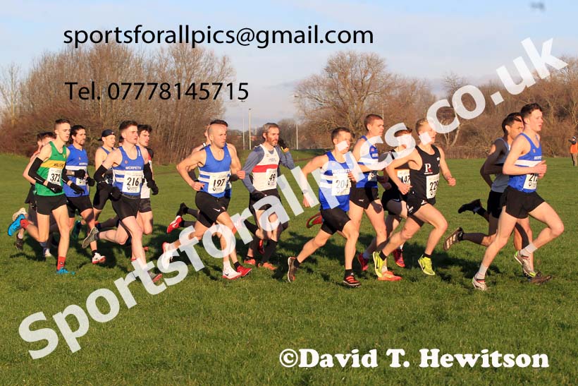 Senior mens 2022 North Eastern Cross Country Champs., Temple Park, South Shields.  Photo: David T. Hewitson/Sports for All Pics